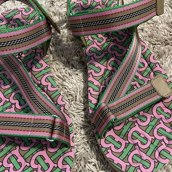 Burberry Logo Striped Sandals - Picture 5 of 11